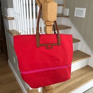 Stella & Dot expandable travel bag